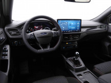 FORD_FORD_FOCUS_2444390_7.jpg