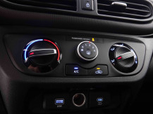 HYUNDAI_HYUNDAI_I10_2445925_12.jpg