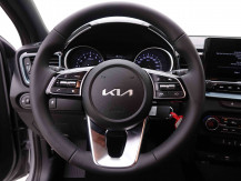 KIA_KIA_CEED_2445318_9.jpg