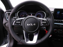 KIA_KIA_CEED_2445321_8.jpg